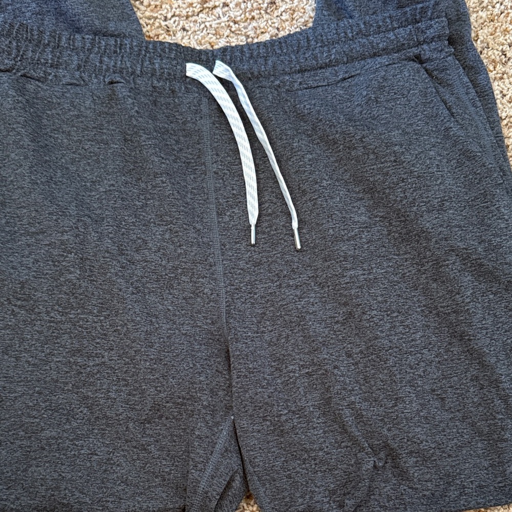 Dark grey Vuori joggers